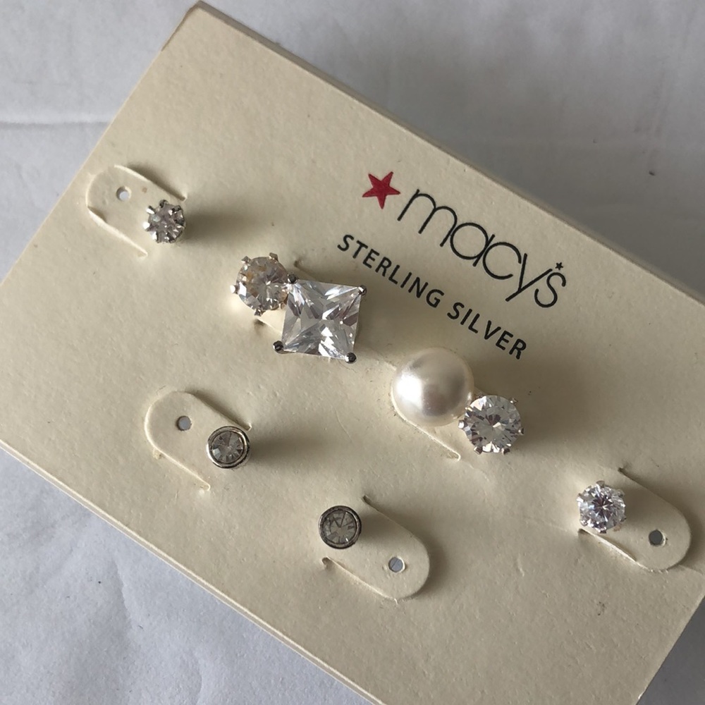Set of 8 assorted Sterling silver 925 studs earrings Cz & Pearl